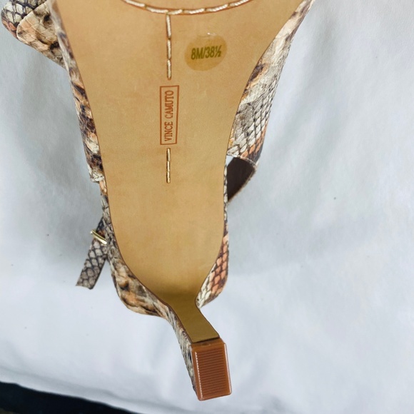 🌷NEW -Vince Camuto Reteema Snake Ankle-strap Pump - Picture 6 of 6